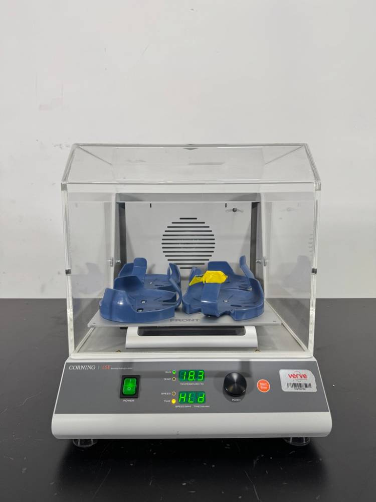 Image of Corning LSE Benchtop Shaking Incubator